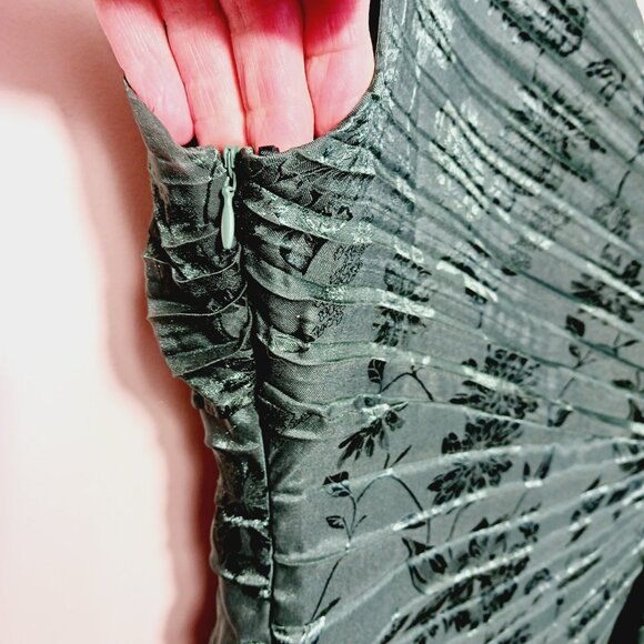 NY&C, NWT, One Shoulder, Evergreen, Asymmetric Cocktail Dress, Side Cut Out, Med - Picture 10 of 15